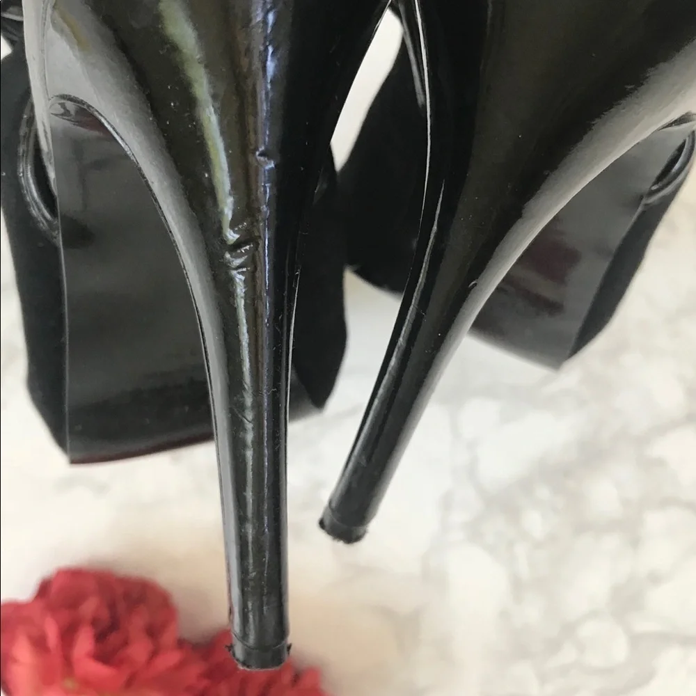 Colin Stuart black suede peep toe heels 8.5